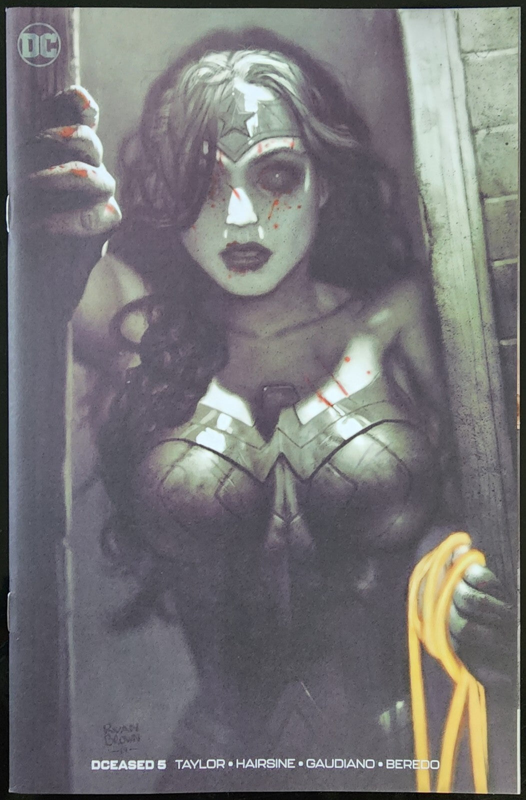 DCeased #5 Ryan Brown Wonder Woman B & W Zombie Variant Cover Comics Elite 2019